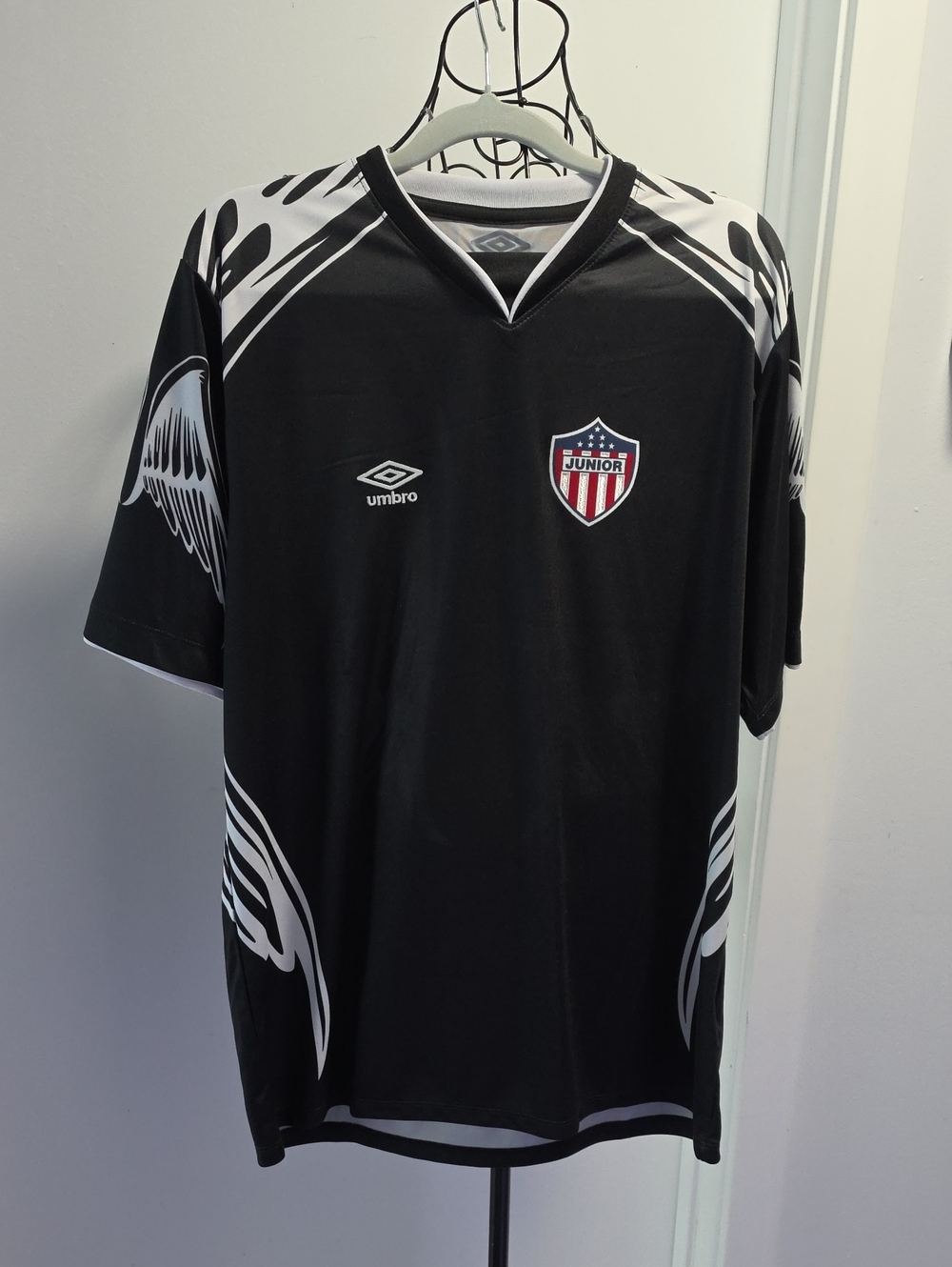 Umbro Black and White Junior Soccer Shirt
